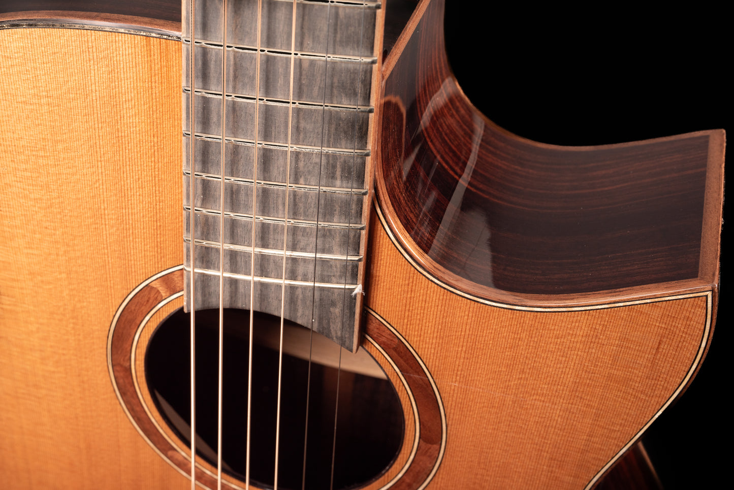 AVENIR 20 SERIES CONCERT CEDAR ROSEWOOD FAN FRET