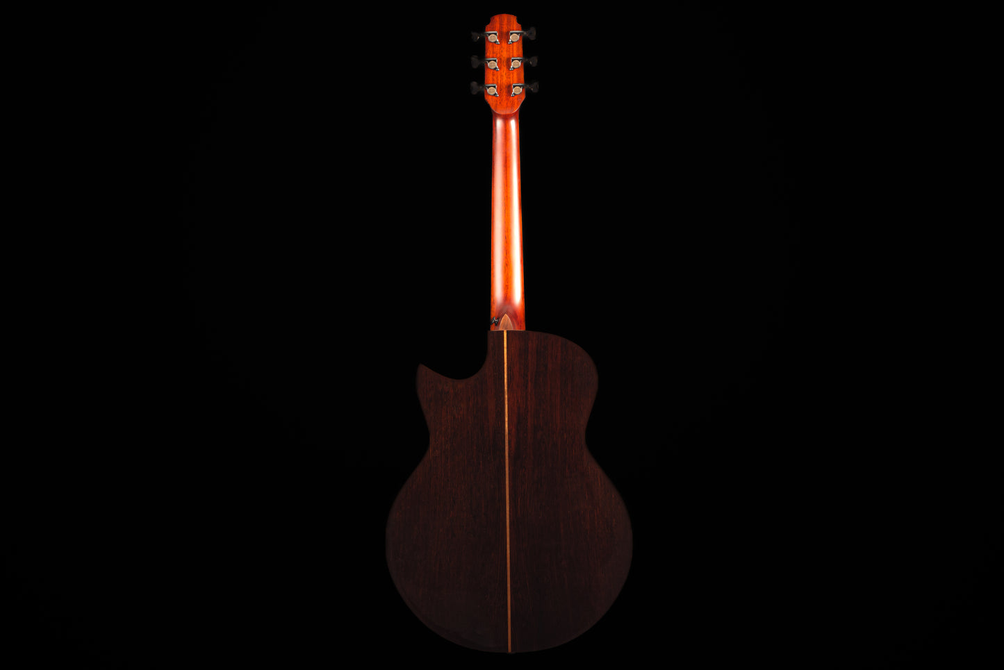 AVENIR 25 SERIES AUDITORIUM ENGELMANN SPRUCE WENGE