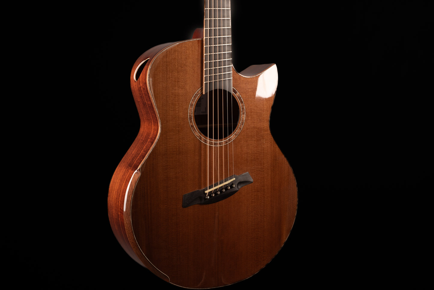AVENIR 25 SERIES AUDITORIUM CEDAR SANTOS ROSEWOOD FAN FRET