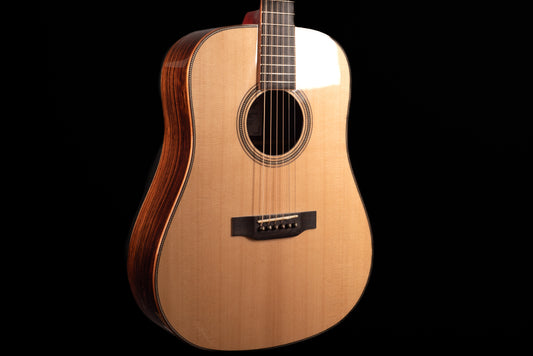 AVENIR TRADITIONAL DREADNOUGHT