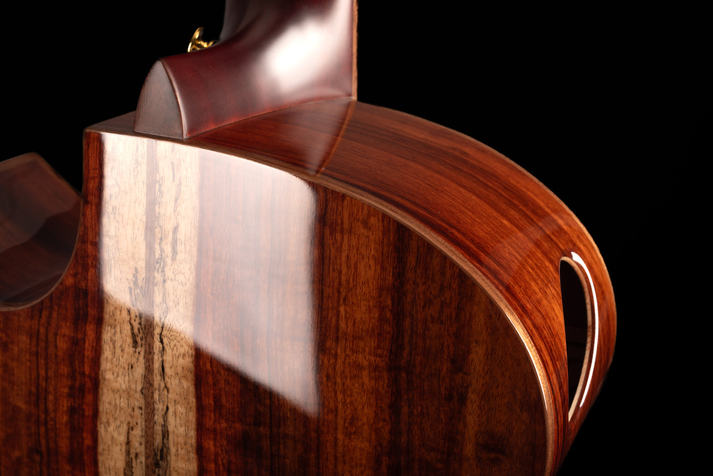 AVENIR 25 SERIES AUDITORIUM CEDAR SANTOS ROSEWOOD