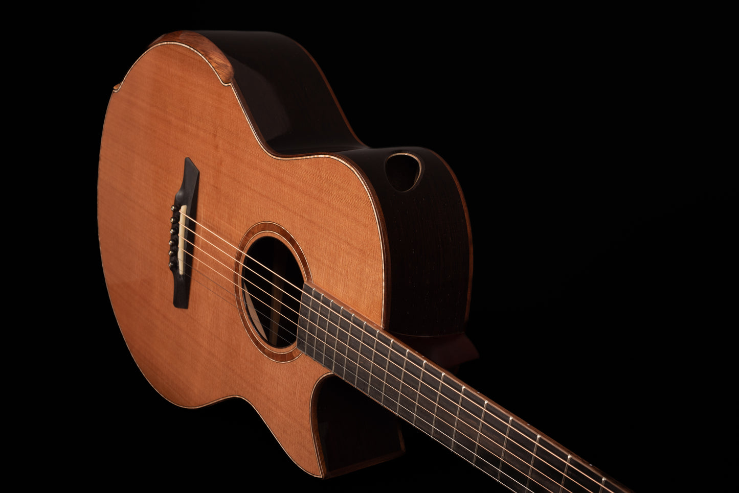 AVENIR 25 SERIES AUDITORIUM CEDAR WENGE