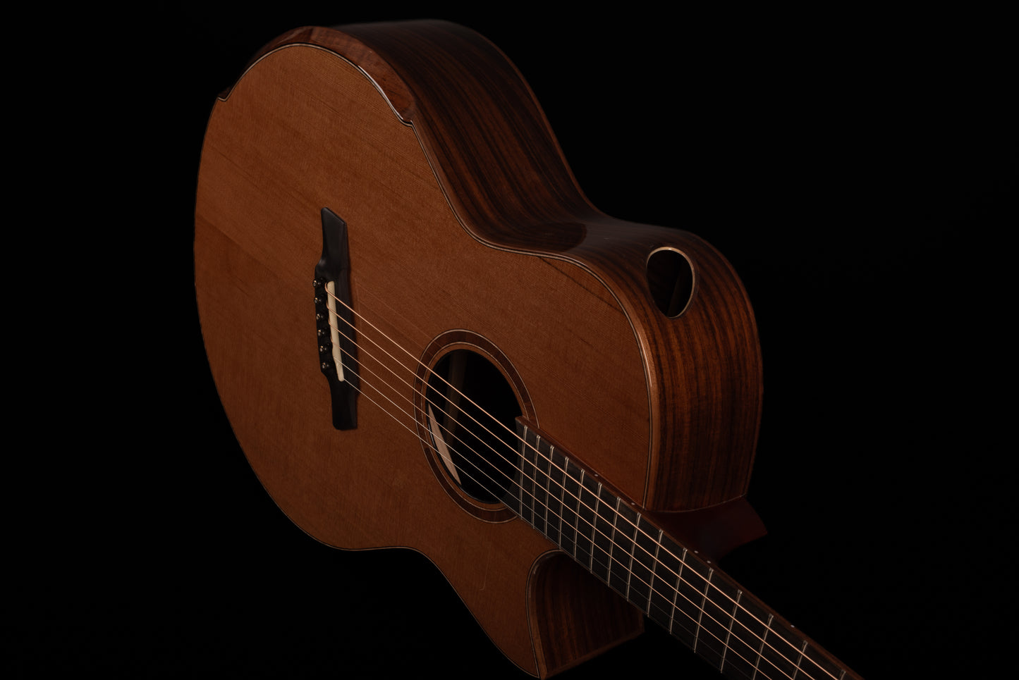 AVENIR 20 SERIES AUDITORIUM CEDAR ROSEWOOD FAN FRET