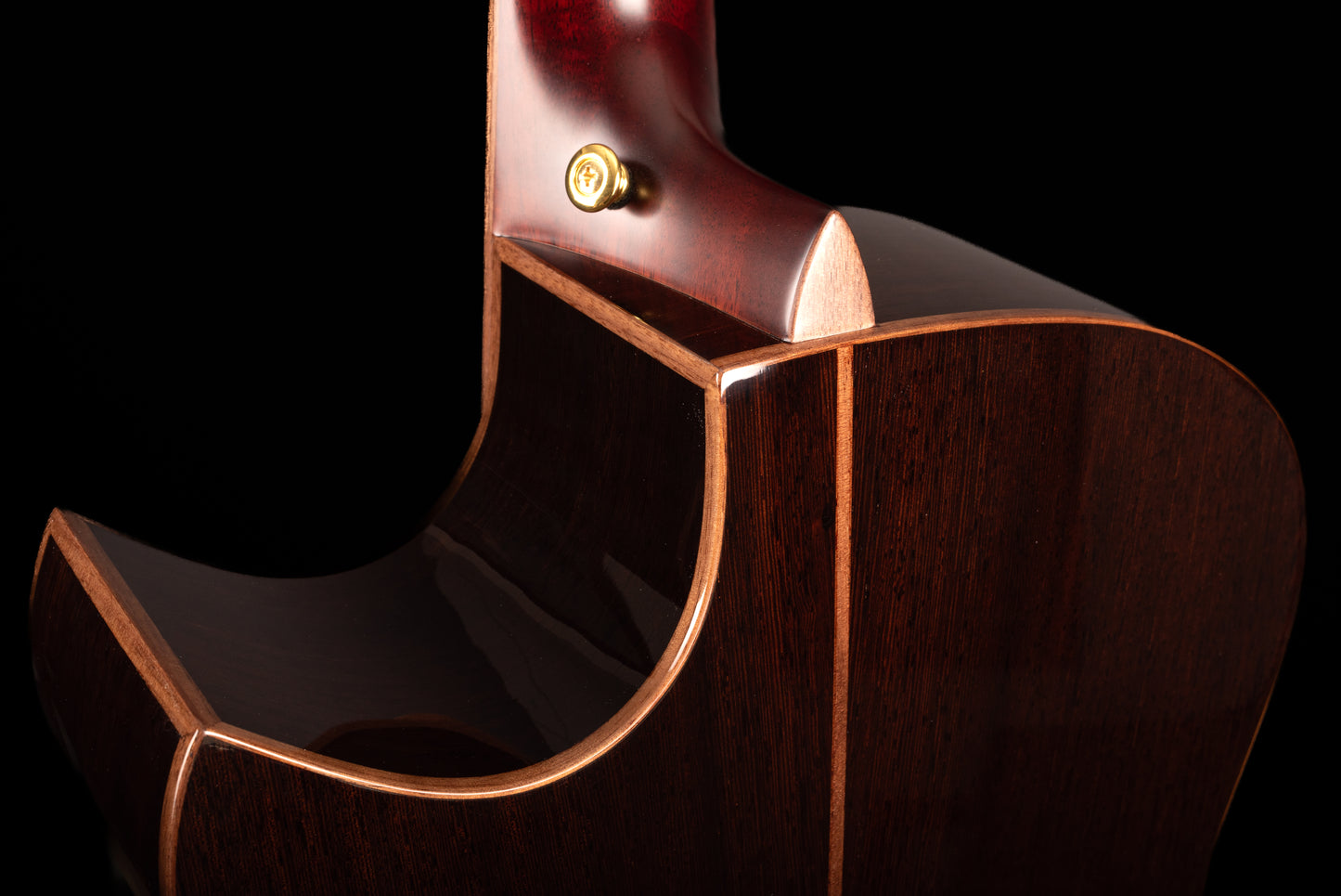 AVENIR 25 SERIES AUDITORIUM CEDAR WENGE FAN FRET