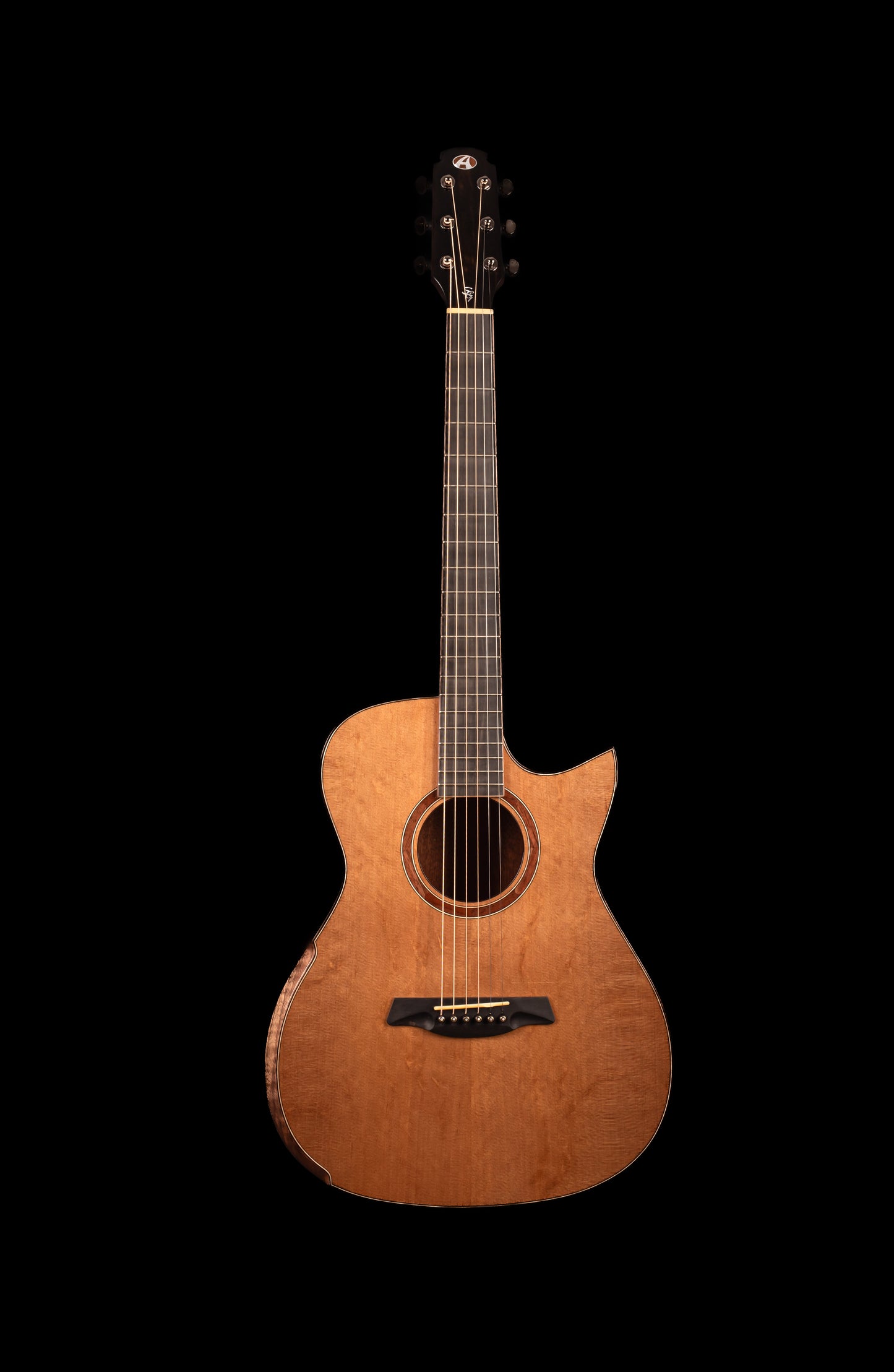AVENIR 20 SERIES CONCERT CEDAR MAHOGANY
