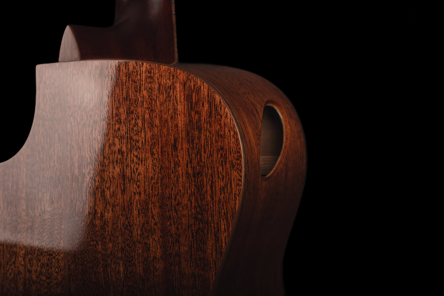 AVENIR 20 SERIES CONCERT CEDAR MAHOGANY