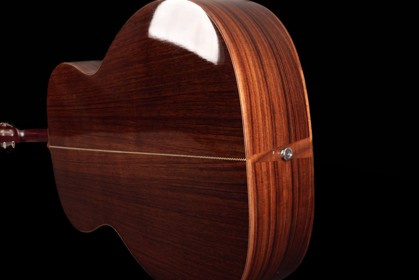 AVENIR TRADITIONAL PARLOUR