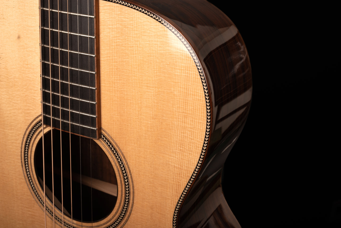 AVENIR TRADITIONAL PARLOUR