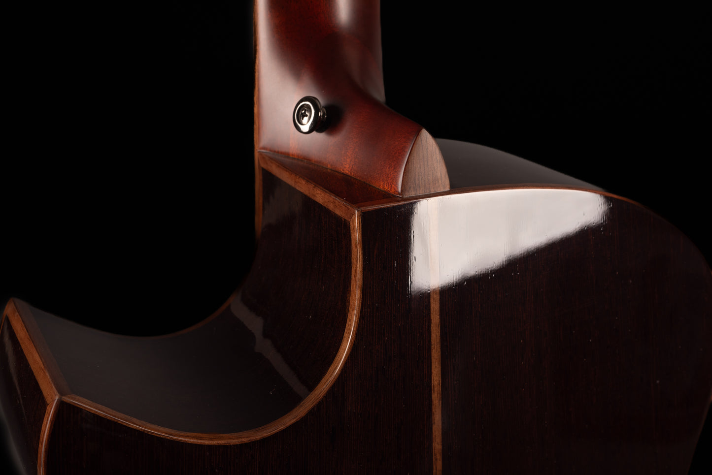 AVENIR 25 SERIES AUDITORIUM CEDAR WENGE