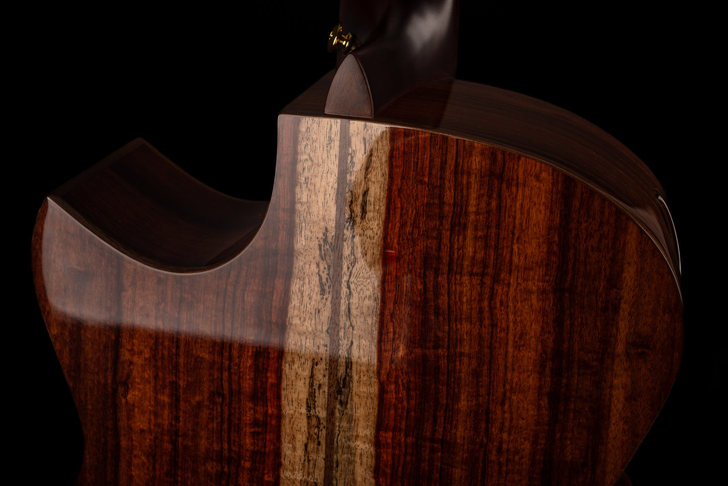AVENIR 25 SERIES AUDITORIUM CEDAR SANTOS ROSEWOOD