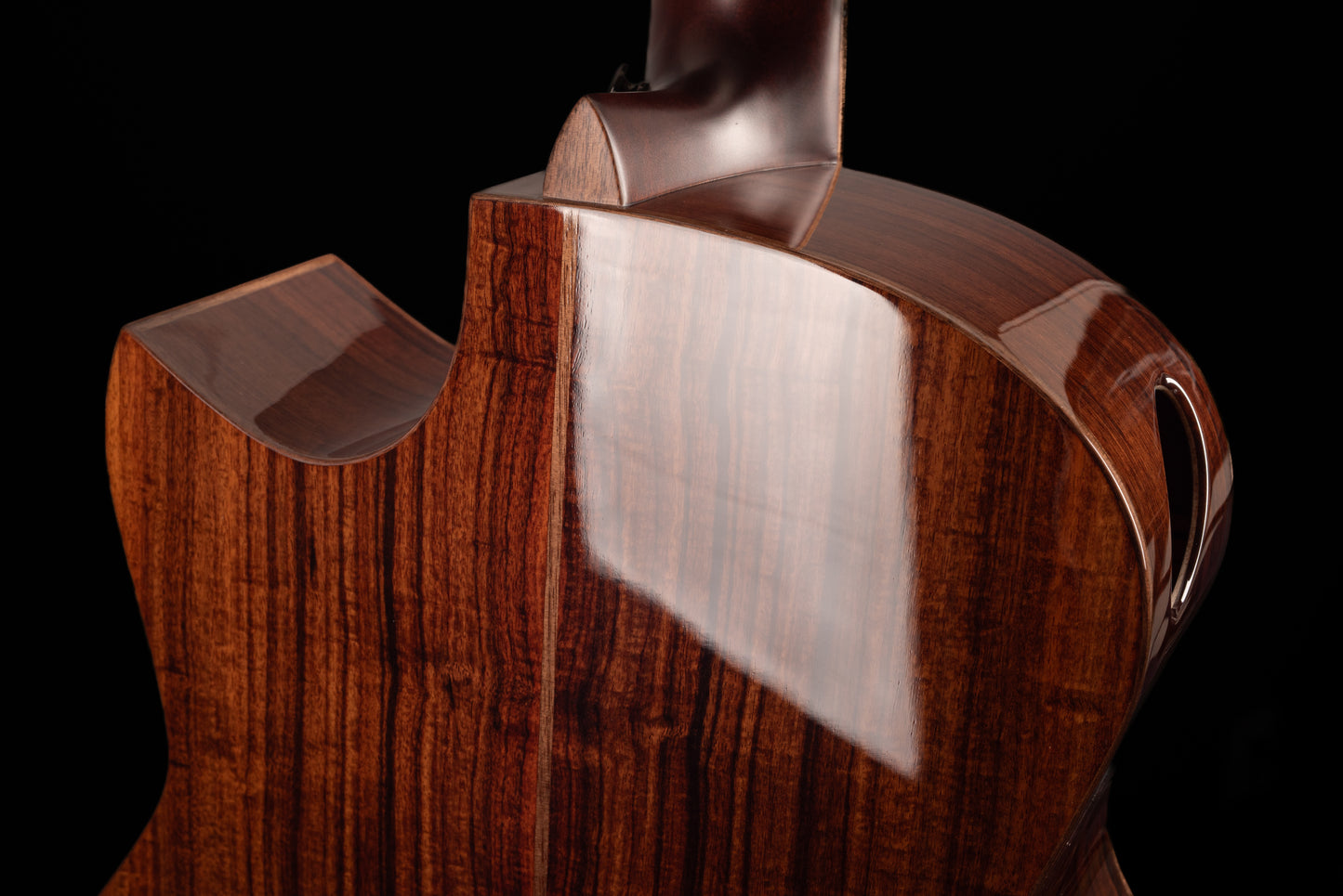 AVENIR 25 SERIES AUDITORIUM CEDAR SANTOS ROSEWOOD FAN FRET