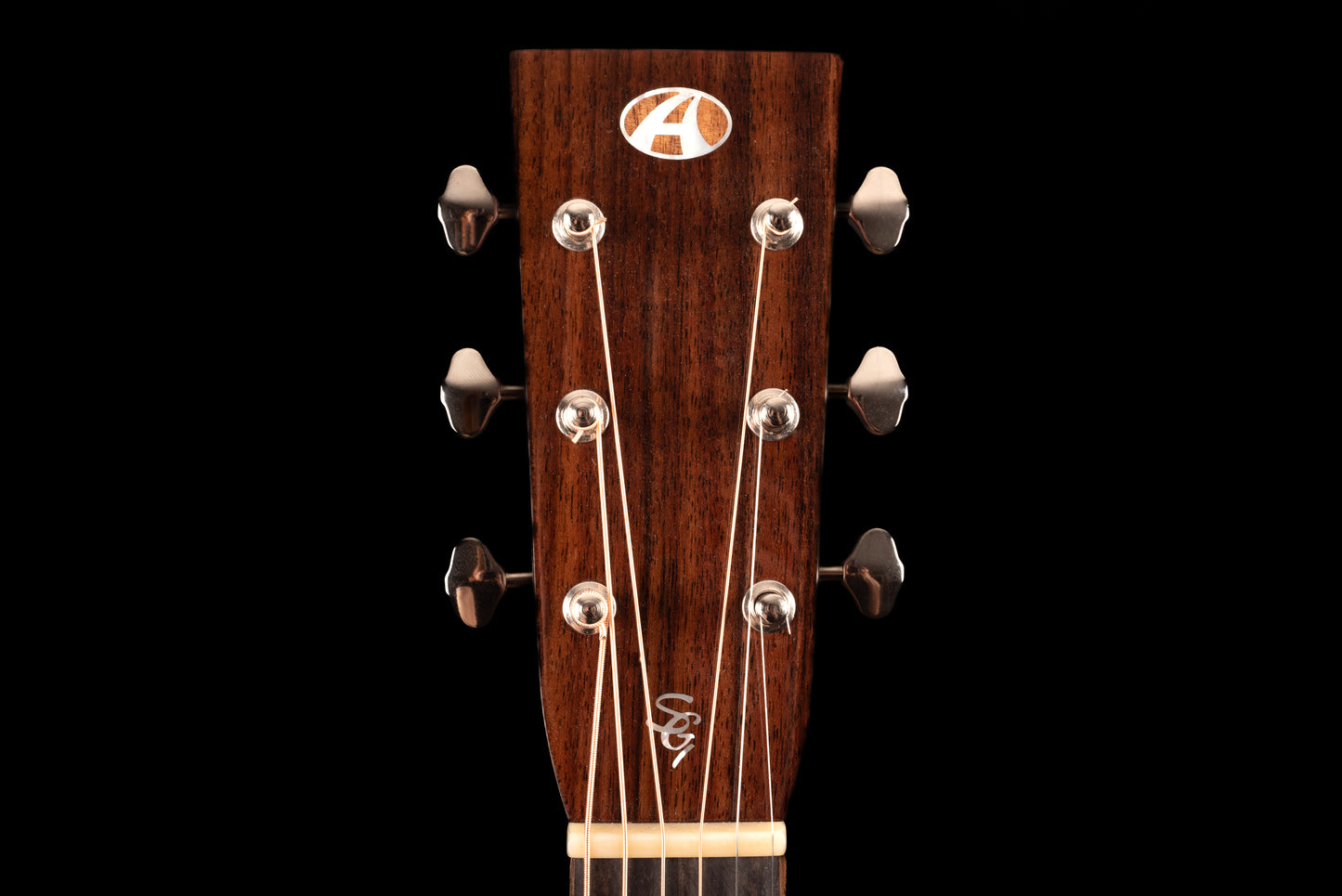 AVENIR TRADITIONAL OM