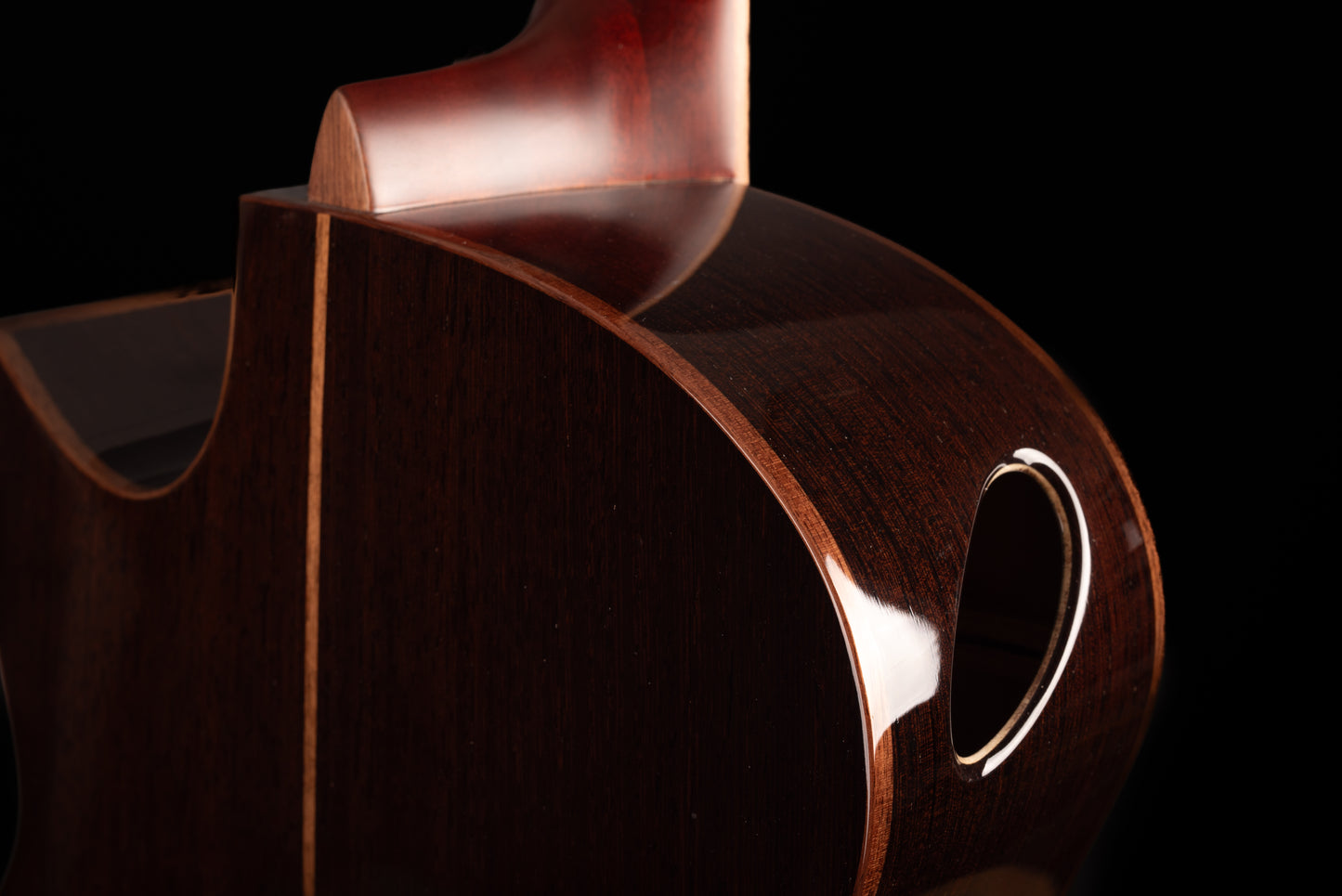 AVENIR 25 SERIES AUDITORIUM CEDAR WENGE
