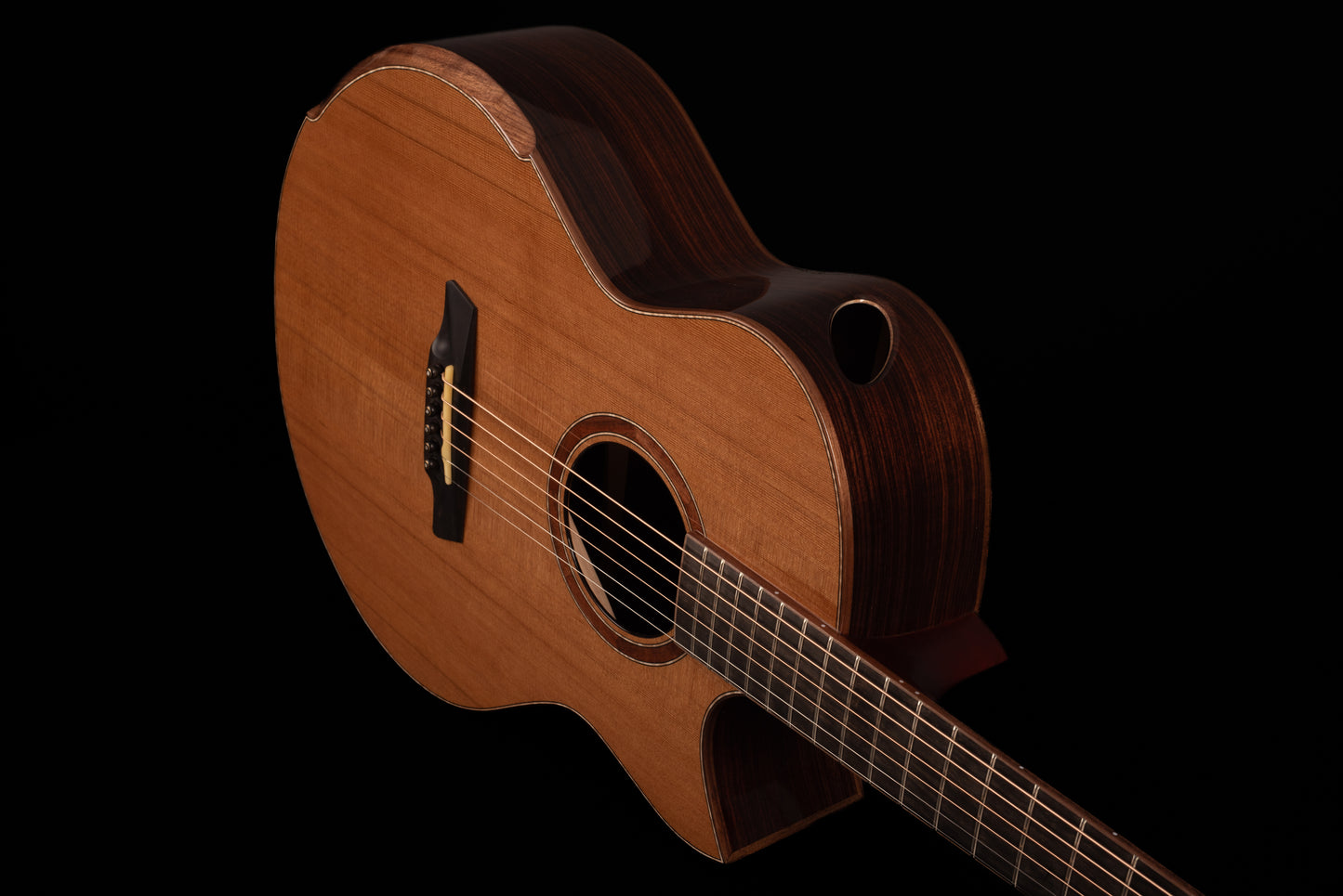 AVENIR 20 SERIES AUDITORIUM CEDAR ROSEWOOD